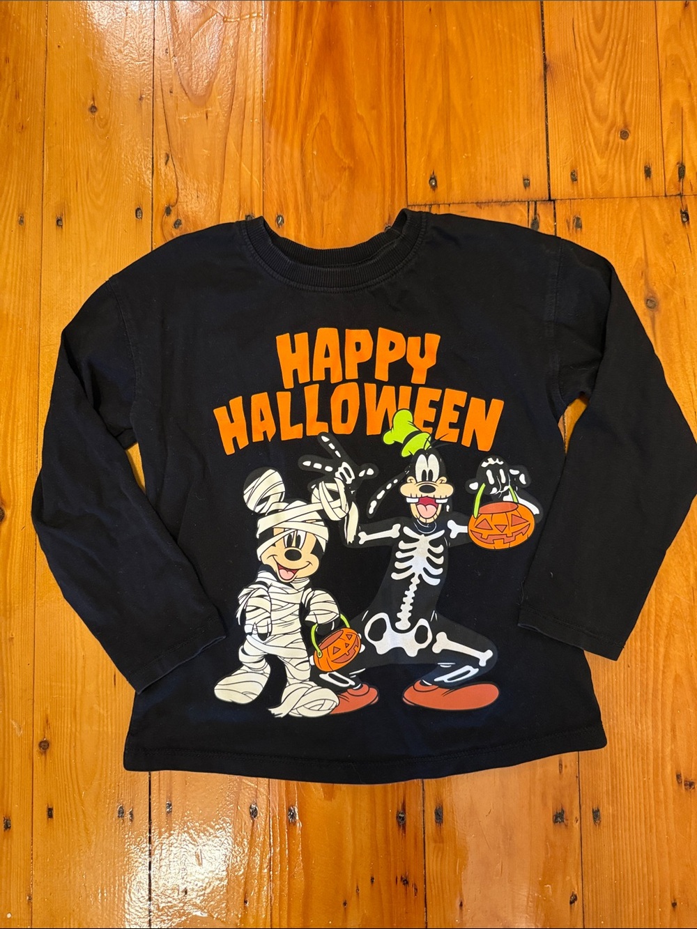 Disney x H&M Black Halloween Mickey & Goofy Graphic Long Sleeve Tee 5T-6
